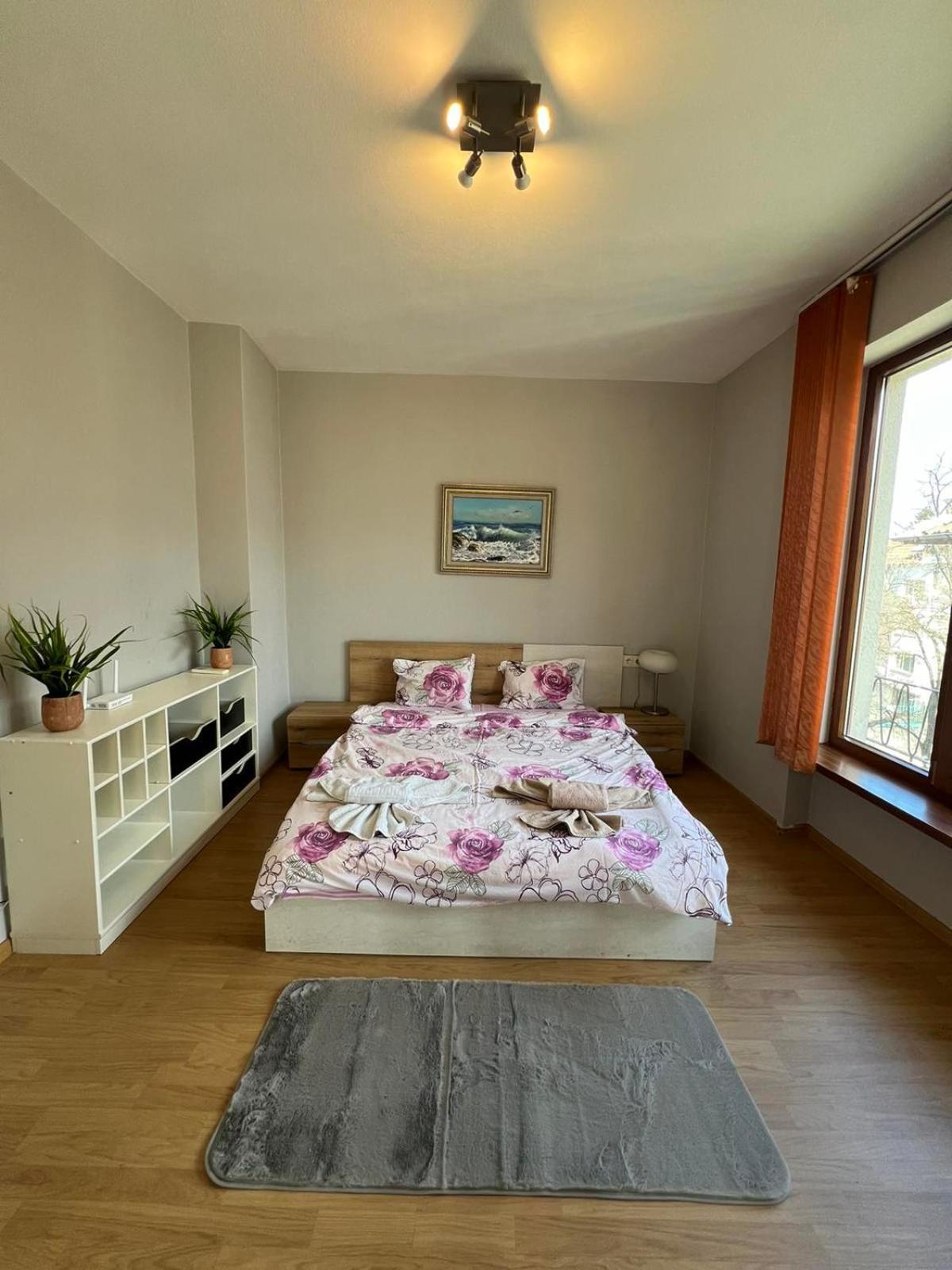 Rio Sunny 2Bdr Apt Near Ndk - Metro - Non-Stop Paid Public Parking Sofia Luaran gambar